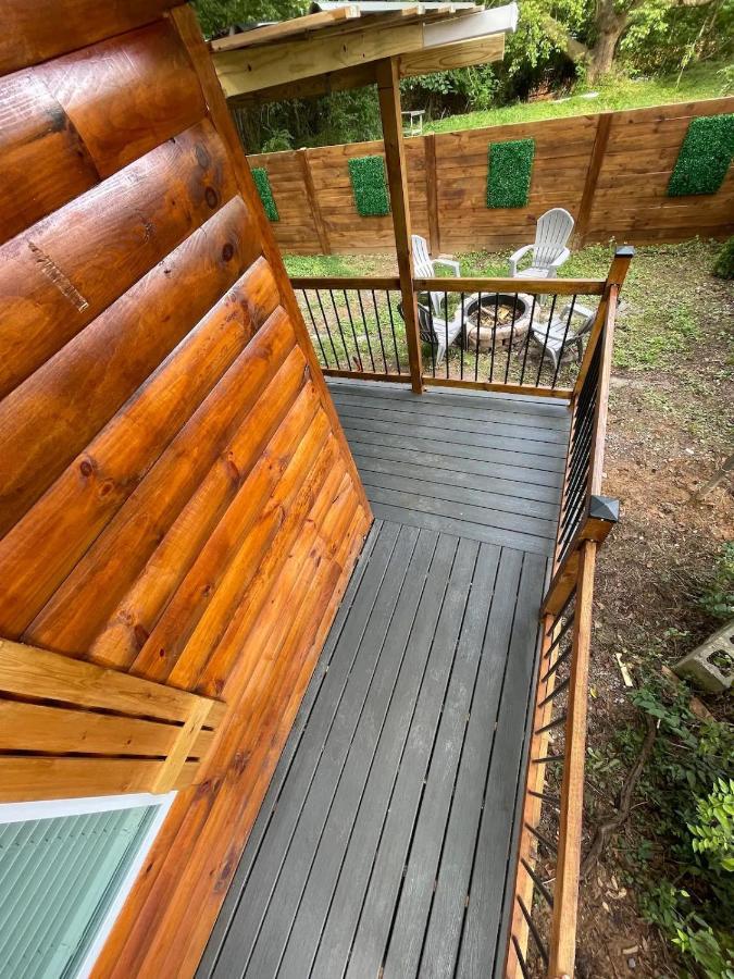 New Tiny Cabin Hot Tub Firepit Fenced Yard Sevierville Ngoại thất bức ảnh